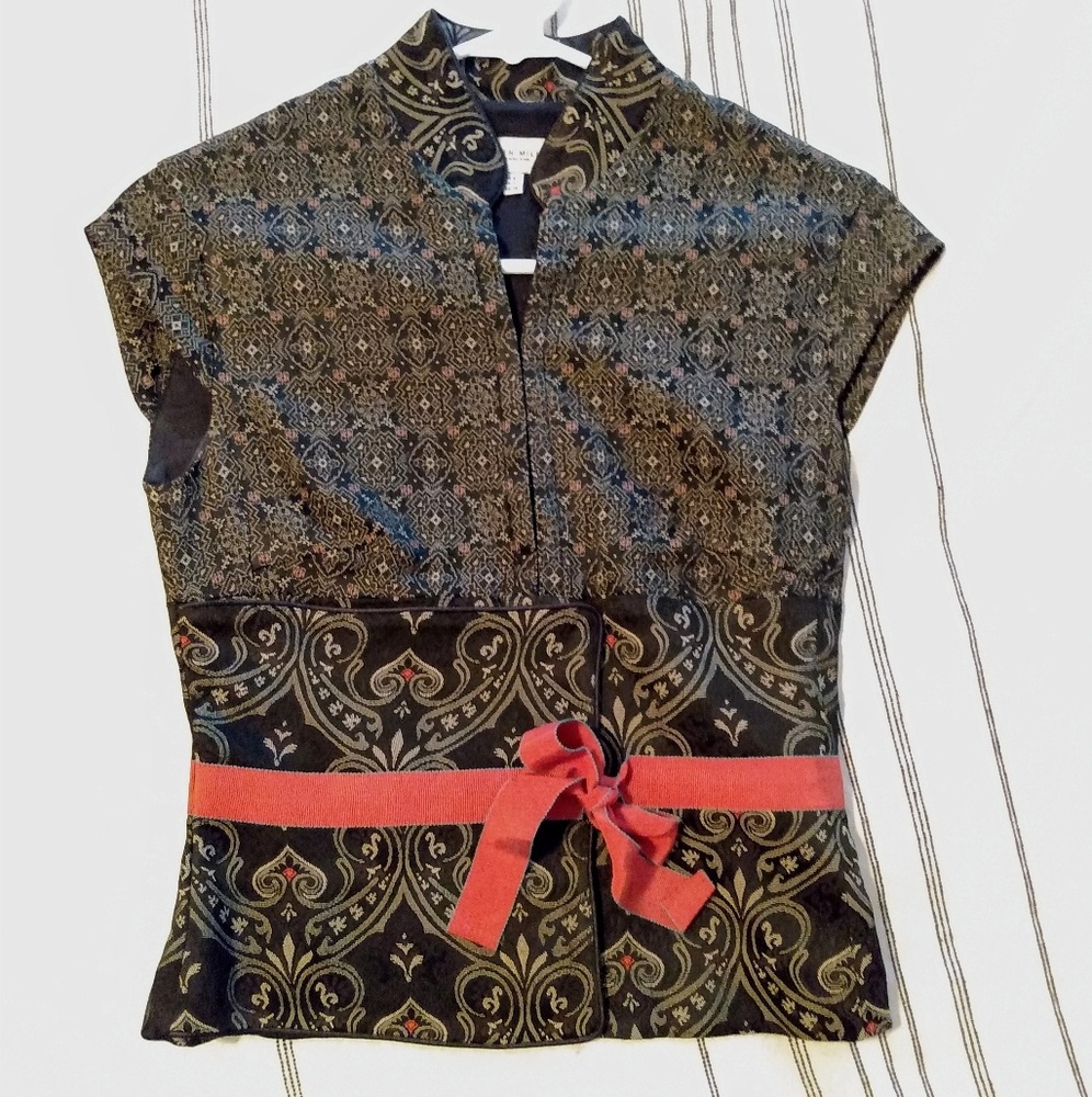 Karen Millen Black & Red Top - US size 4